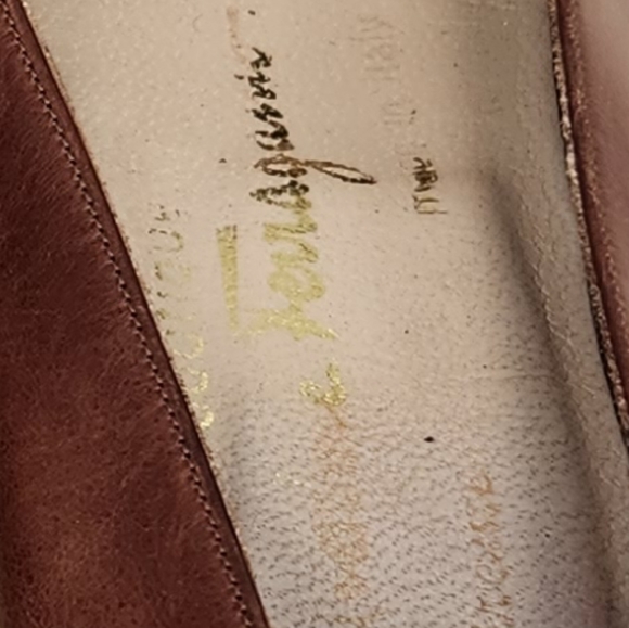 Salvatore Ferragamo Womens Leather Heels sz 7AA - Picture 14 of 14